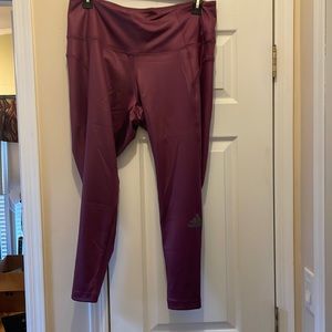 Never worn adidas 7/8 leggings